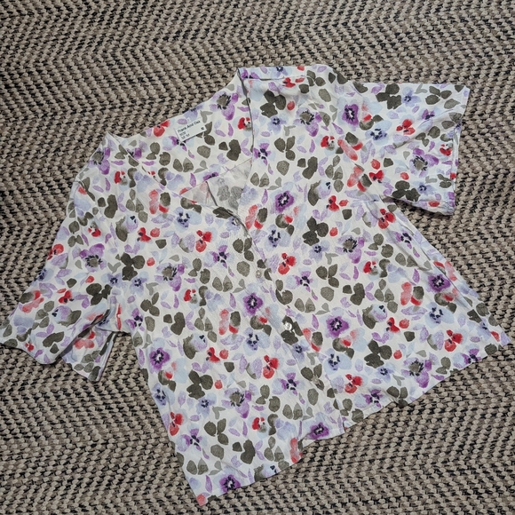 Frank & Oak Flutter Blouse With Floral Pattern - Picture 2 of 13